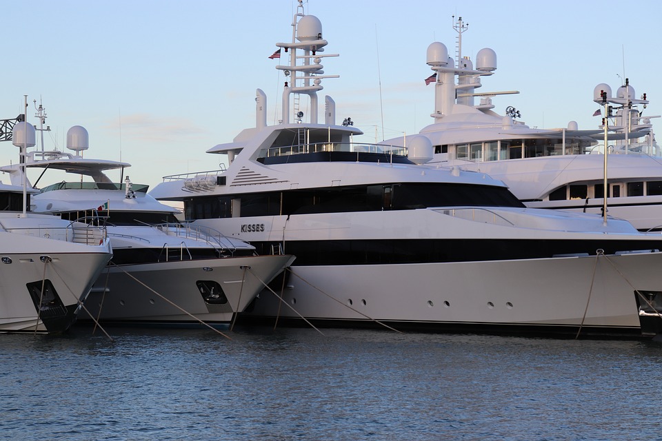 Make1M.com Luxury Yachts