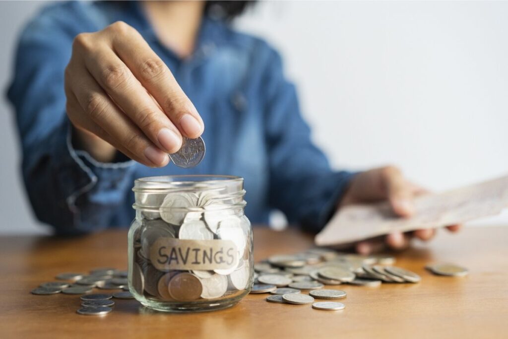 traditional savings account is your money stuck for a set time